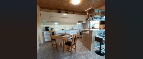 (AAA) Anspruchsvolles, zentral gelegenes Einfamilienhaus in excellentem Zustand (HGY8692)