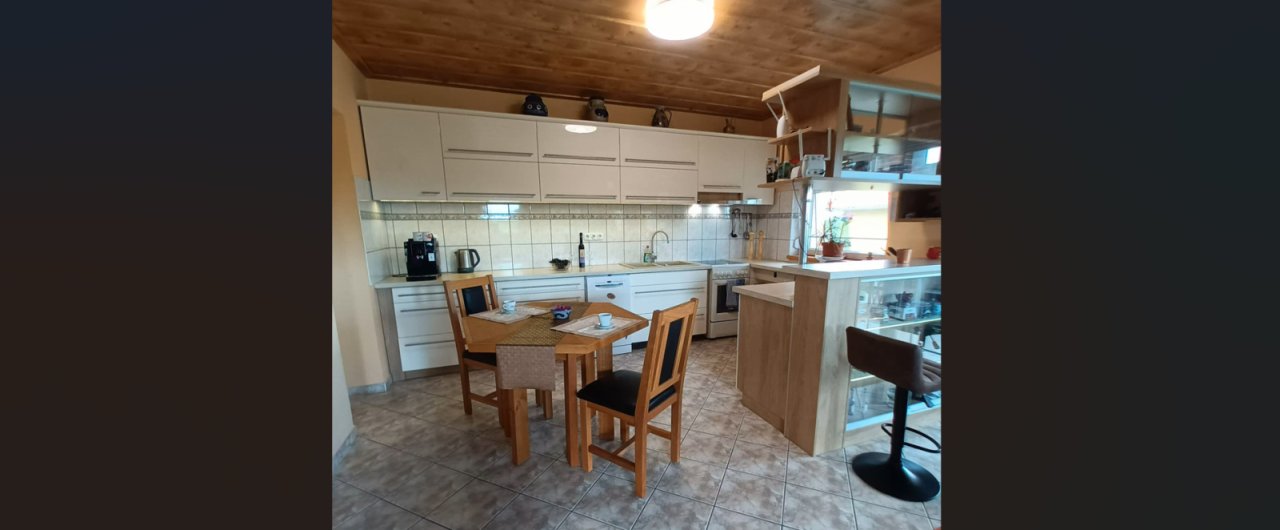 (AAA) Anspruchsvolles, zentral gelegenes Einfamilienhaus in excellentem Zustand (HGY8692)