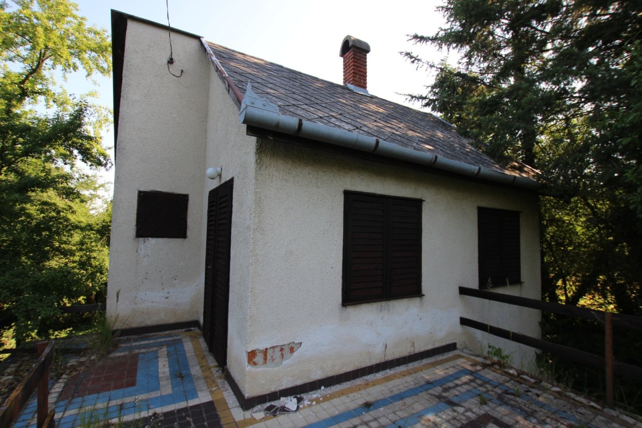 (ACA) Renovierungsbedürftiges  Weinberghaus in einer tollen Lage Nähe Balaton (FB5563)