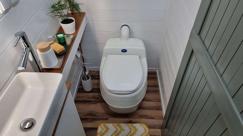 Premium Tiny House mit Offgrid-Ausbau (auf Anhänger) (WH8123-2)