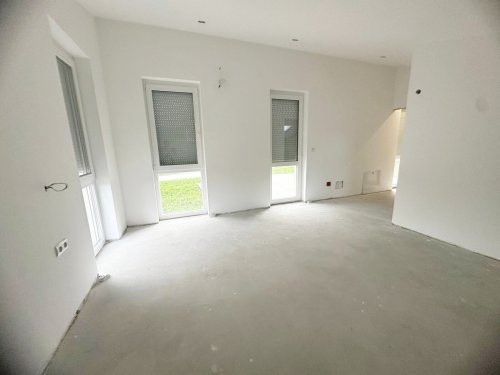 (AAA) Modernes Smart-Home mit Panoramablick auf den Balaton (BI25195)