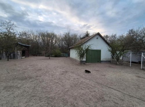(ABA) Tanya - Alleinstehendes Bauernhaus für Tierhaltung (ROG19)