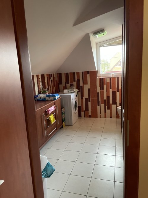 (AAA) Luxushaus für zwei Generationen am Balaton (KE07)