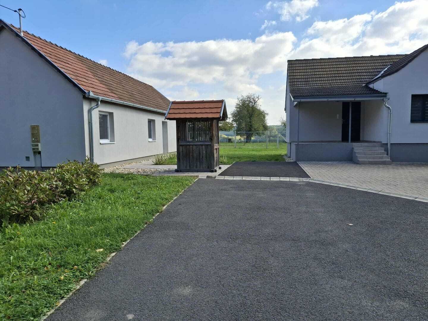 (AAA) Zwei kleine aber feine Einfamilienhäuser auf einem Grundstück