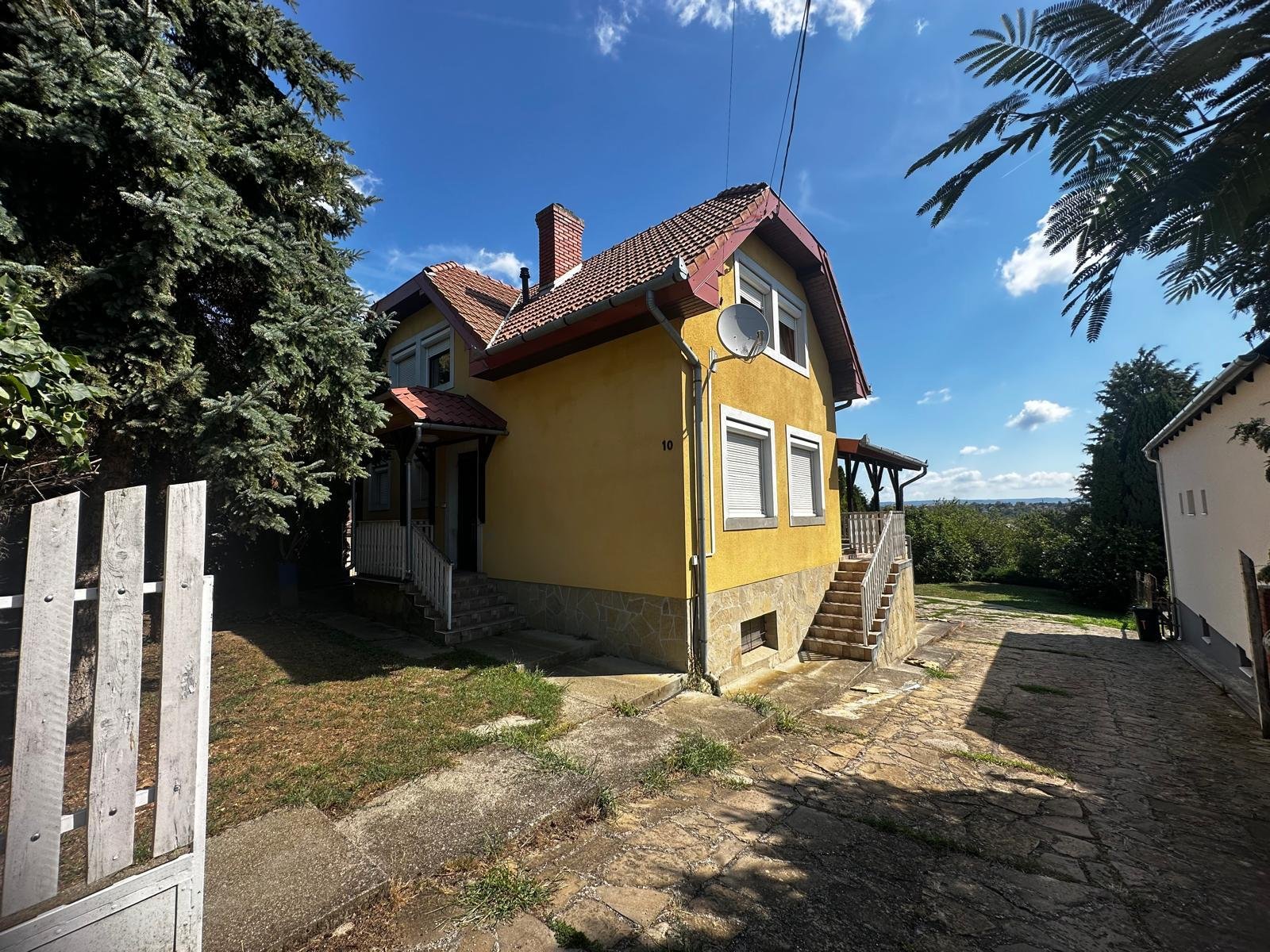 (ABA) Einfamilienhaus mit Panoramablick auf Héviz