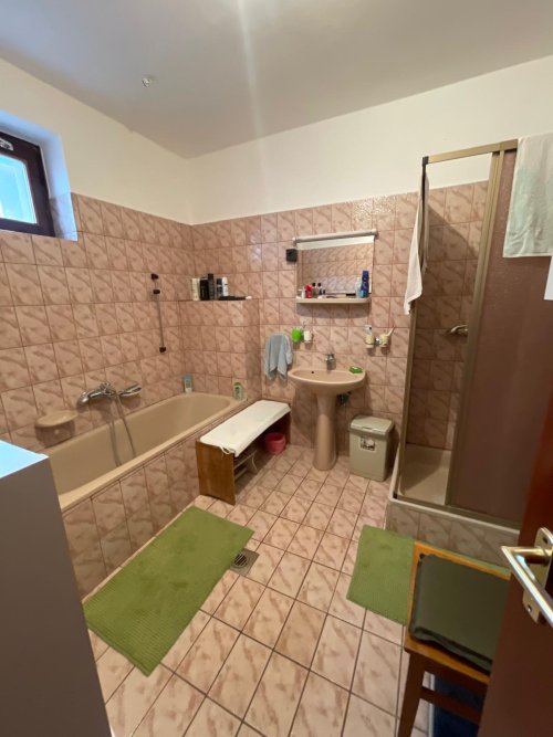 (ABA) Familienhaus für drei Generationen mit Panoramablick (BI6054)