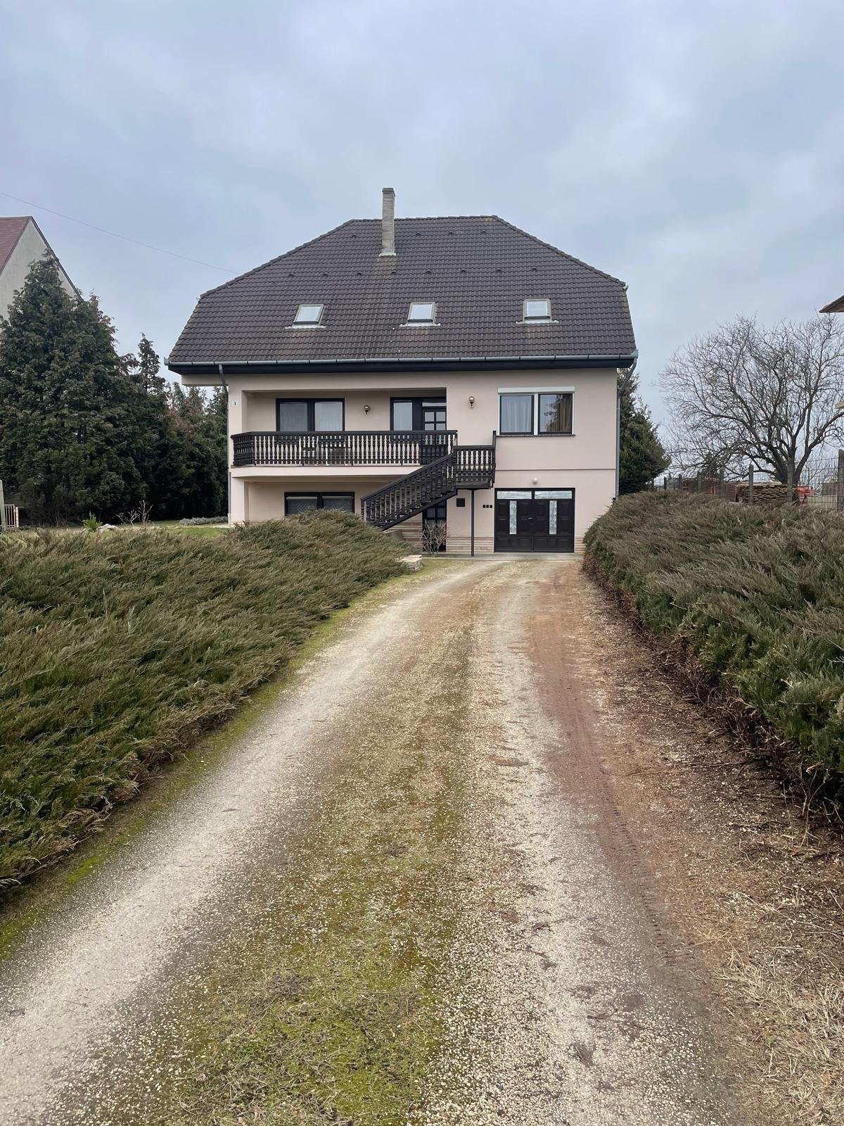 (ABA) Familienhaus für drei Generationen mit Panoramablick