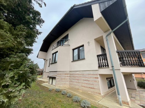 (ABA) Familienhaus für drei Generationen mit Panoramablick (BI6054)