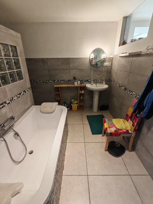 (AAA) Großes Landhaus mit Einliegerwohnung in sehr ruhiger, idyllischer Lage &amp; trotzdem zentral (CM250-2)
