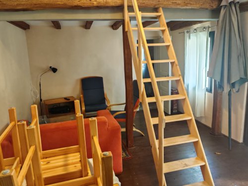 (AAA) Großes Landhaus mit Einliegerwohnung in sehr ruhiger, idyllischer Lage &amp; trotzdem zentral (CM250-2)