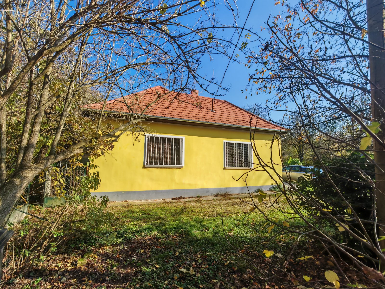 (AAA) Großes Landhaus mit Einliegerwohnung in sehr ruhiger, idyllischer Lage & trotzdem zentral (CM250-2)