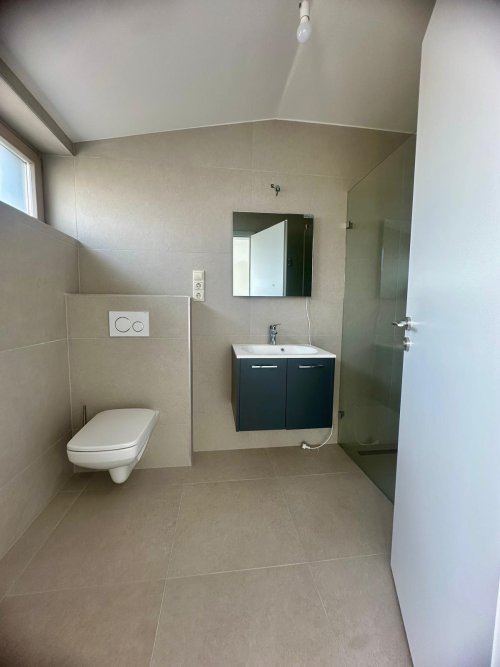(AAA) Neu erbautes, exklusives Einfamilienhaus (BI6674)