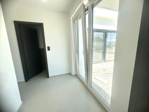 (AAA) Neu erbautes, exklusives Einfamilienhaus am Nordufer (BI9953)