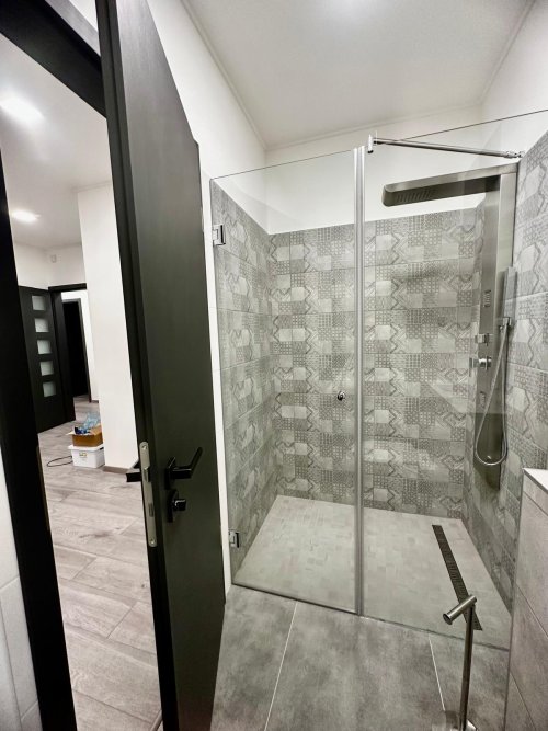 (AAA) Neu erbautes, exklusives Einfamilienhaus (IB7273)