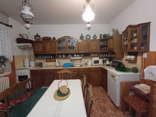 (AAA) Gästehaus mit 5 Apartements als gute Kapitalanlage (KE02)