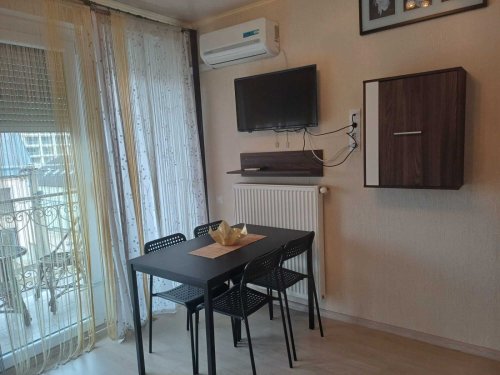 (AAA) 6 Apartments mit insgesamt 12 Zimmern (KE03)