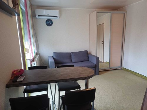(AAA) 6 Apartments mit insgesamt 12 Zimmern (KE03)