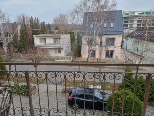 (AAA) 6 Apartments mit insgesamt 12 Zimmern (KE03)