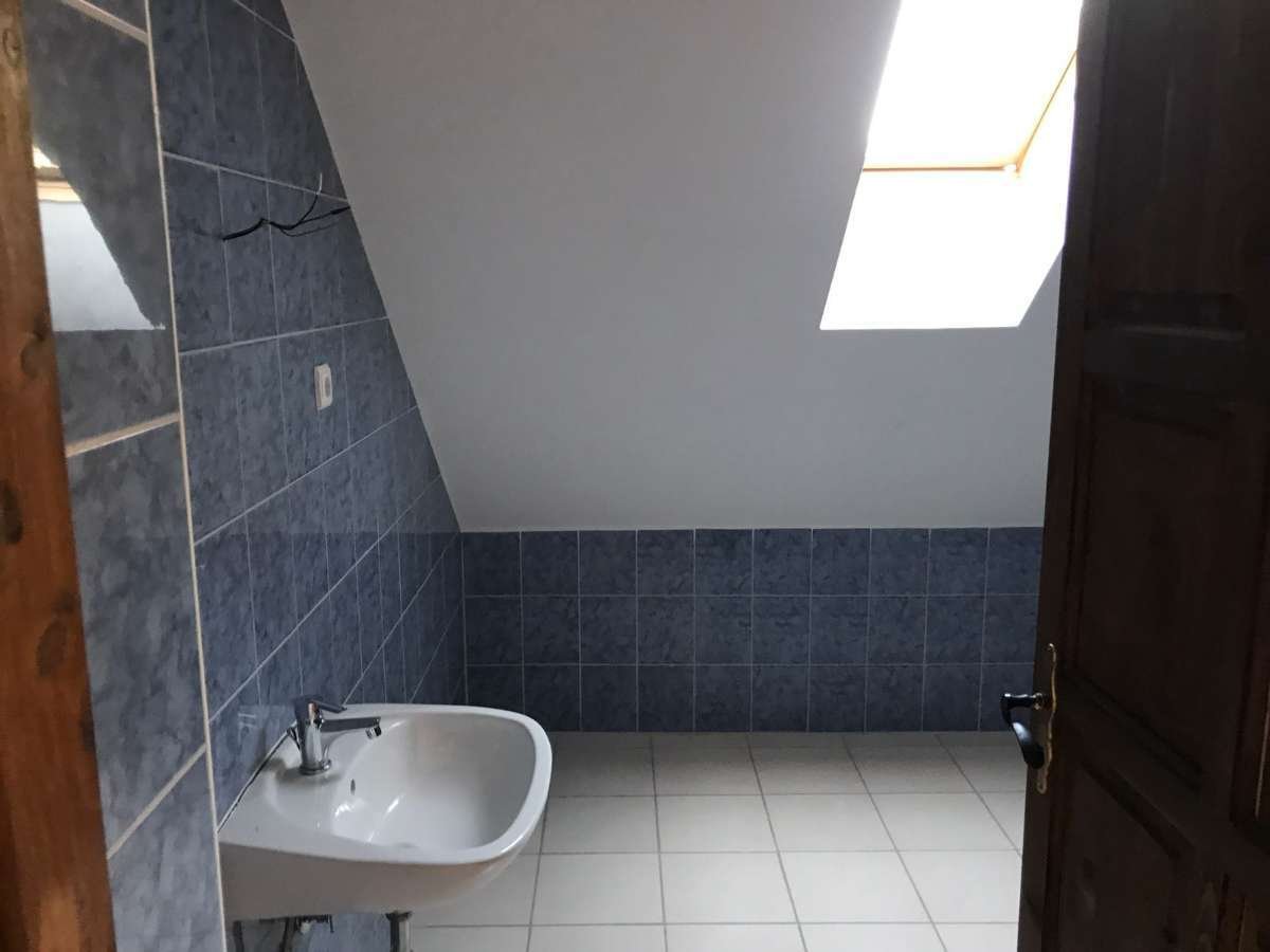 (AAA) Großes individuelles Familienhaus Nähe Österreich (WH2508)
