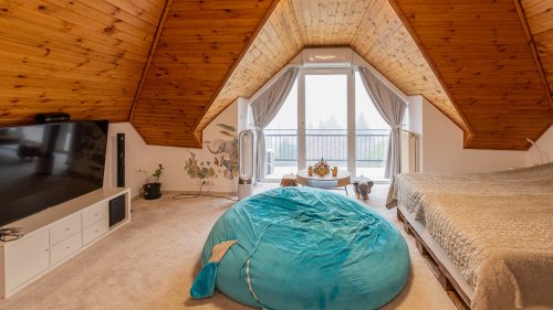 (AAA) Großzügiges Familienhaus mit Weitblick am Balaton (33447-2)
