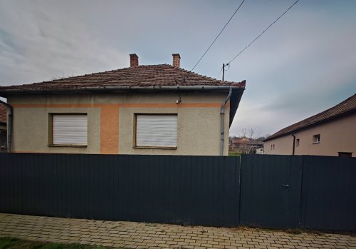(BBA) Renovierungsbedürftiges  Haus in ruhiger Umgebung (BB1391)