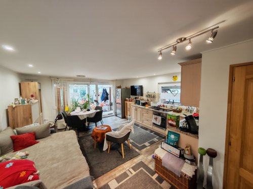 (AAA) Renoviertes Einfamilienhaus in ruhiger Lage (Sackgasse) (BB0129)