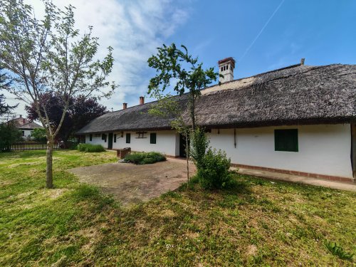 Bauernhaus mit Grundstück (BB1633)