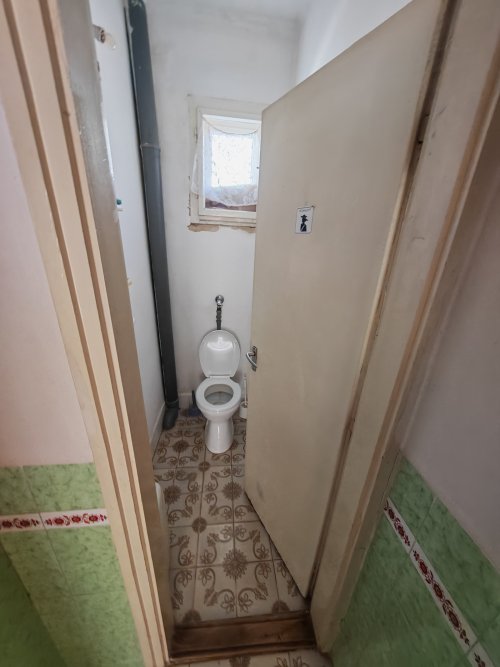 (ABA) Teilrenoviertes Einfamilienhaus in ruhiger Lage (BB4741)