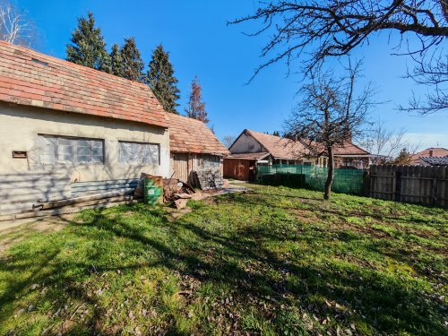 (ABA) Teilrenoviertes Einfamilienhaus in ruhiger Lage (BB4741)