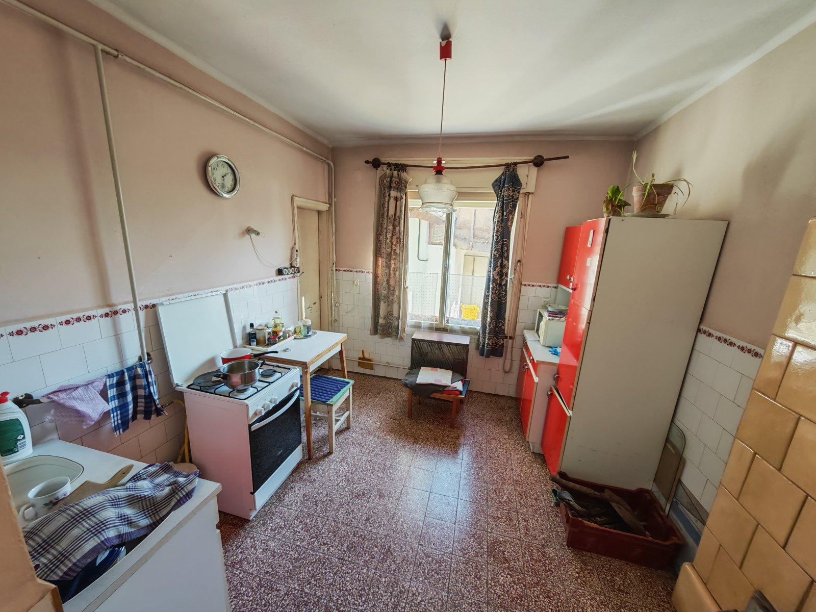 (ABA) Teilrenoviertes Einfamilienhaus in ruhiger Lage