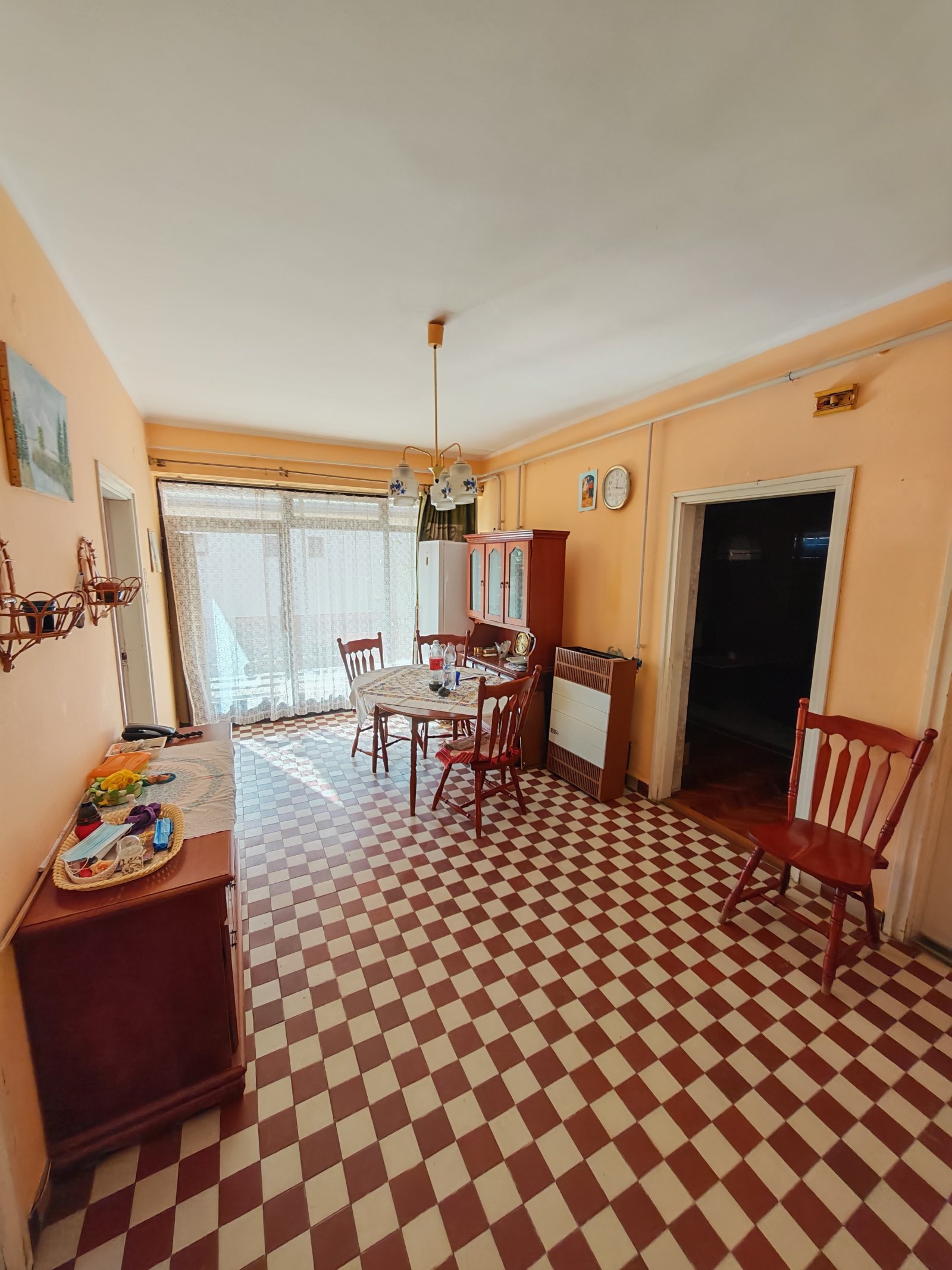 (ABA) Teilrenoviertes Einfamilienhaus in ruhiger Lage (BB4741)