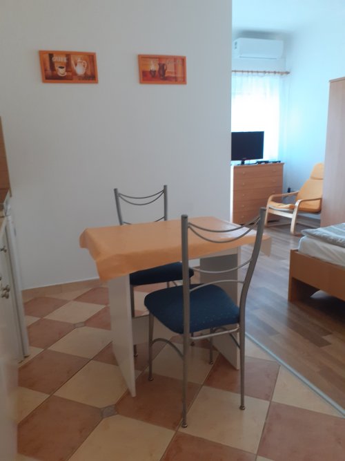 (AAA) Neuwertiger Bungalow &amp;  2 Apartments im Thermalbad Nähe Balaton (KK056)