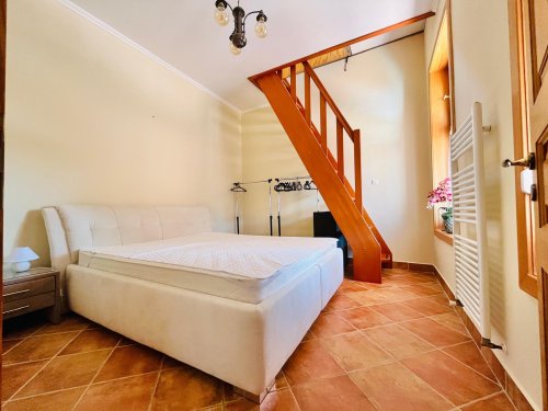 (AAA) Renoviertes Zweifamilienhaus in Strandnähe (ESP1432)