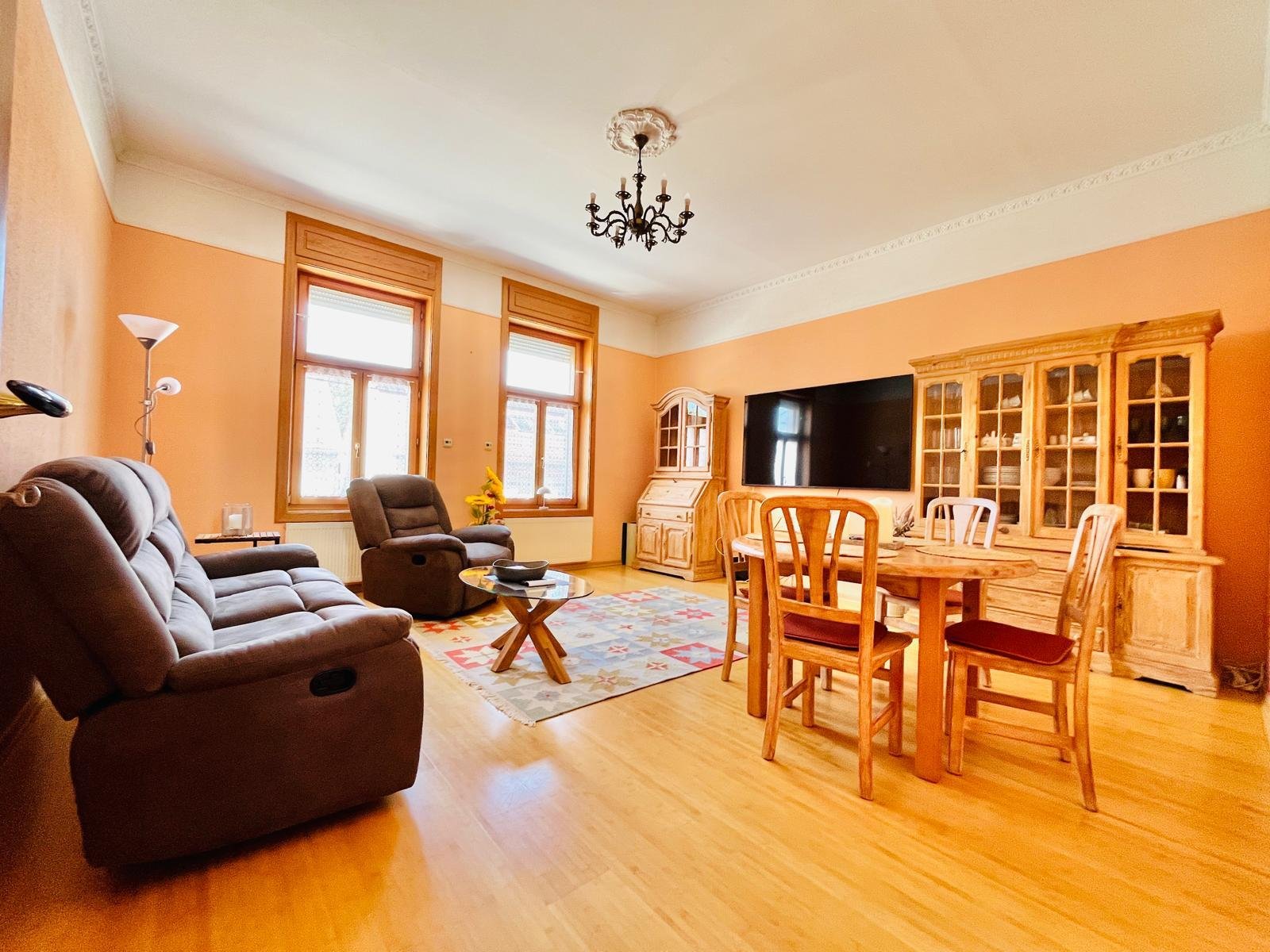 (AAA) Renoviertes Zweifamilienhaus in Strandnähe (ESP1432)
