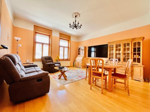 (AAA) Renoviertes Zweifamilienhaus in Strandnähe (ESP1432)