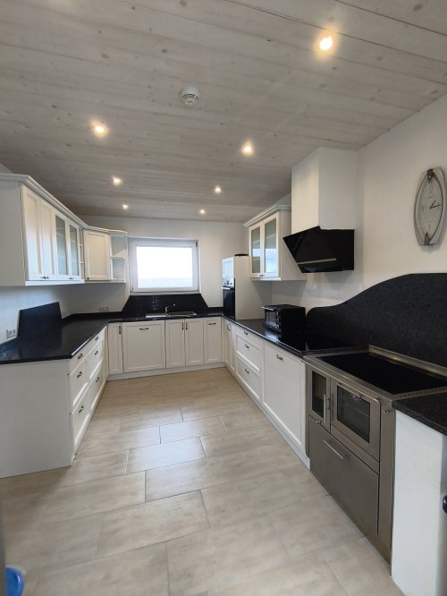 (AAA) Großzügig saniertes Landhaus mit Pool, Stall und Ausbaupotenzial (KK1826)