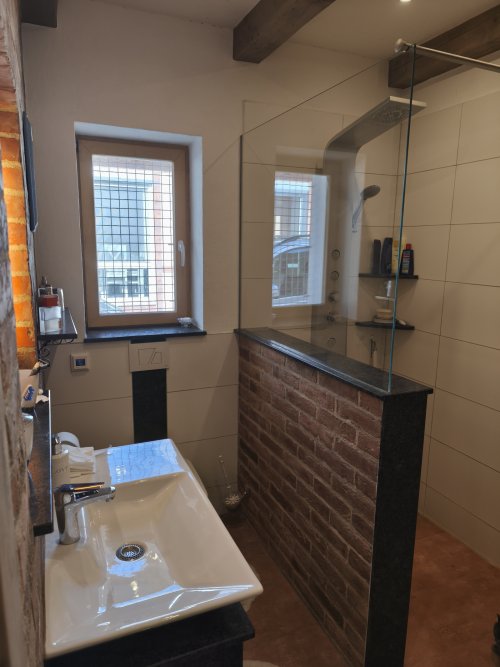 (AAA) Großzügig saniertes Landhaus mit Pool, Stall und Ausbaupotenzial (KK1826)