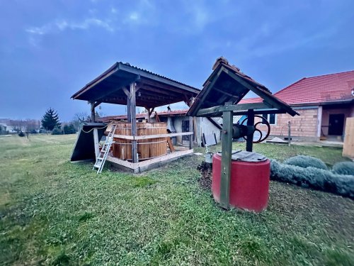 (ABA) Renoviertes Familienhaus in ruhiger, naturnaher Lage (NYV0708)