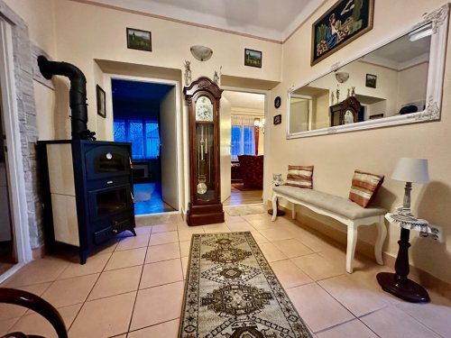 (ABA) Renoviertes Familienhaus in ruhiger, naturnaher Lage (NYV0708)
