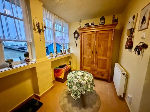 (ABA) Renoviertes Familienhaus in ruhiger, naturnaher Lage (NYV0708)