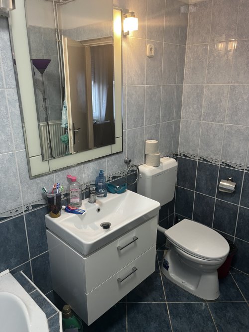 TeiLsaniertes Einfamilienhaus in einer Ruhiger Lage (HGY0755)