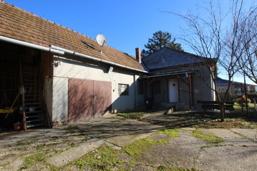 Einfamilienhaus in Ruhige, familienfreundliche Gegend (IK6895)
