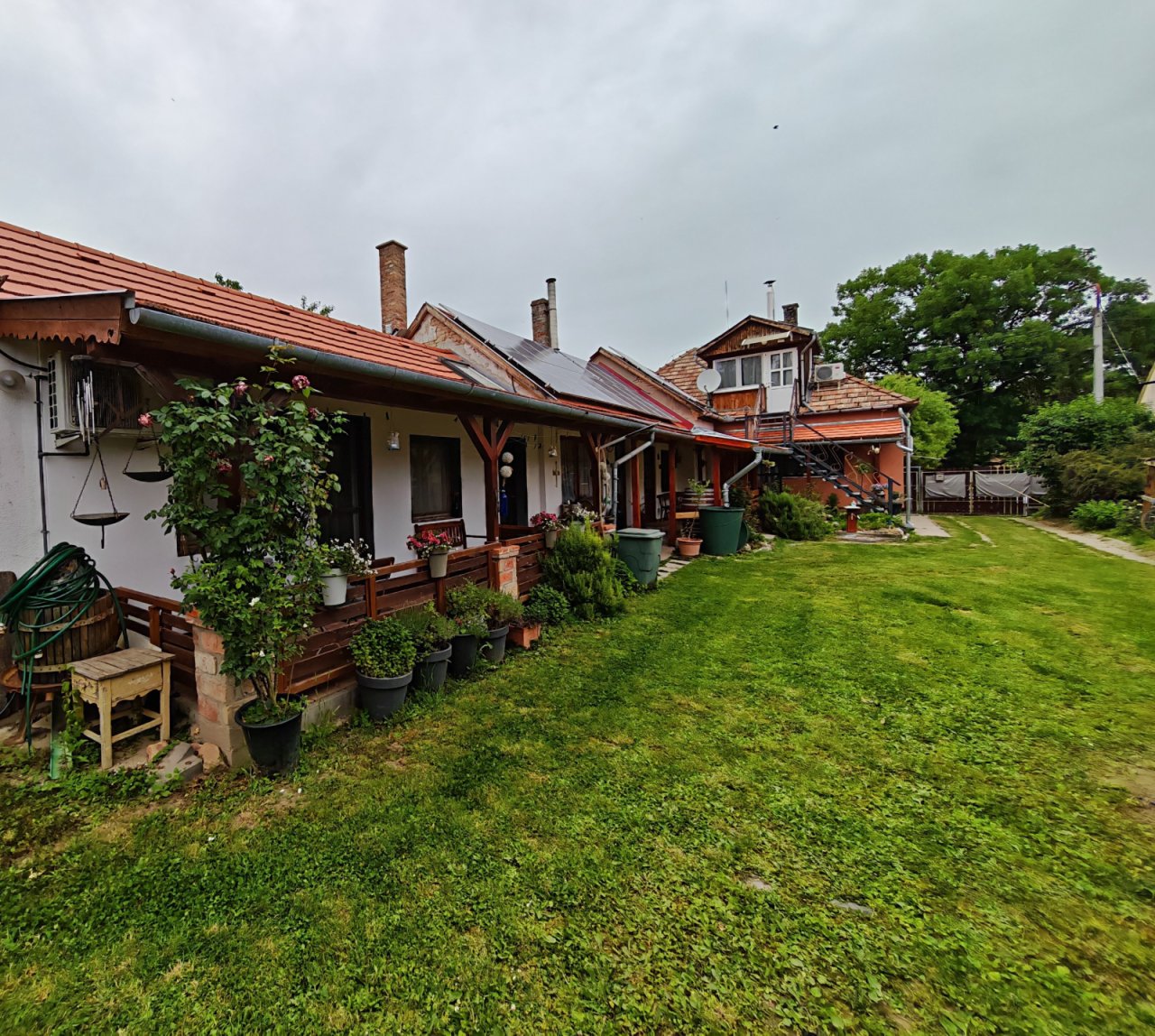(ABA) Apartmenthaus / Einfamilienhaus mit Einliegerwohnung(en) (BB6938)