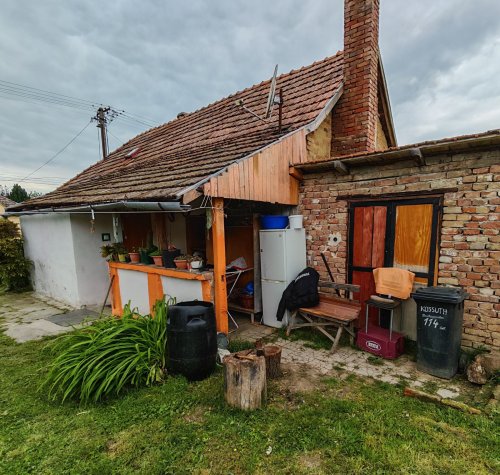 (BBA) Renovierungsbedürftiges Haus in ruhiger, harmonischer Umgebung (BB6948)
