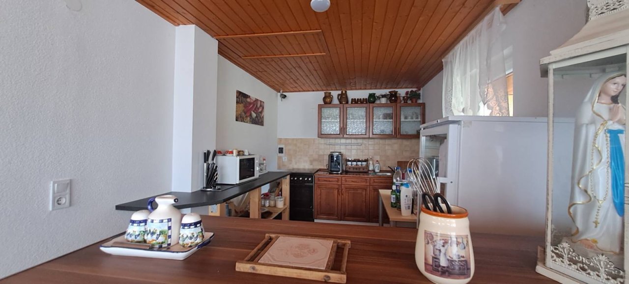 (AAA) Renoviertes Weinberghaus in ruhiger Lage (KK1948)