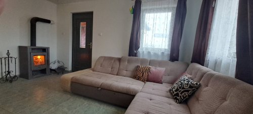 (AAA) Renoviertes Weinberghaus in ruhiger Lage (KK1948)