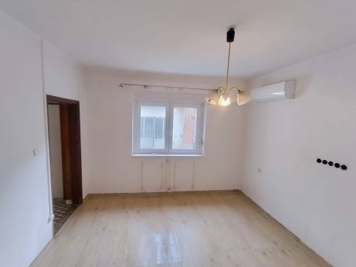 (BBA) Teilrenoviertes Einfamilienhaus in einer Ruhiger Lage (RV1500)