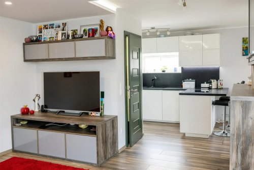 (AAA) Familienhaus im Zentrum von Héviz zur Langzeitmiete (CM1301)