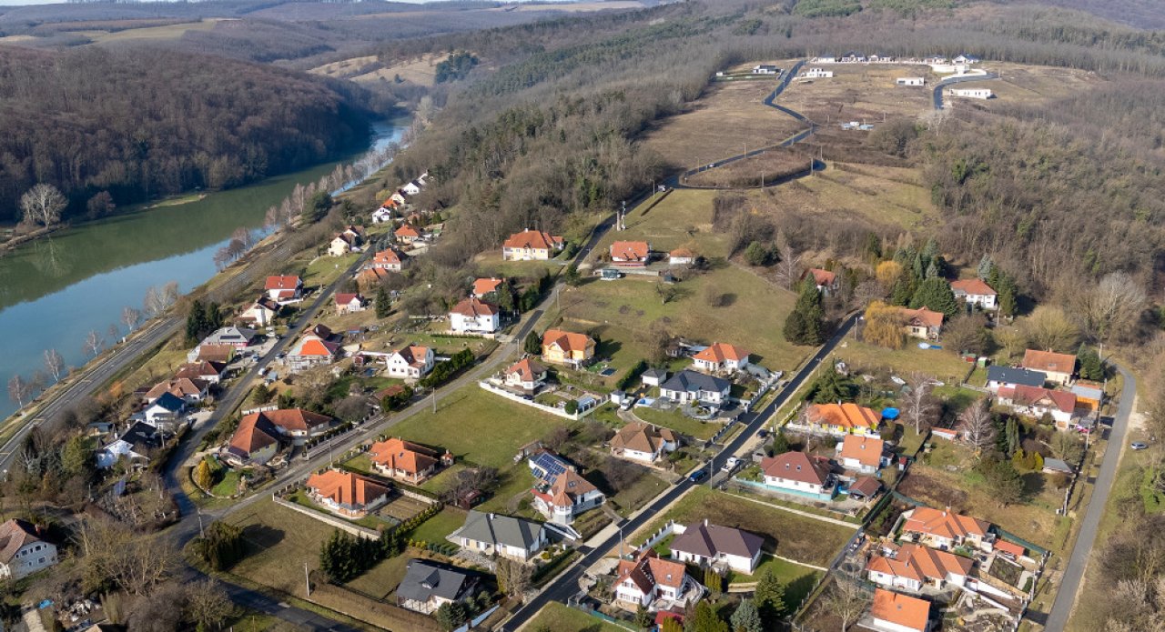 (A-A) Tolles Baugrundstück mit Blick auf Zalacsany (77603)