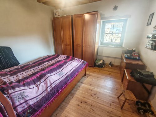 (AAA) Baubiologisch hochwertigst renoviertes Lehm-Ziegelhaus auf großem Grundstück in Alleinlage (CM1705)